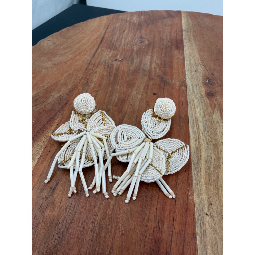 Unbranded Beaded Floral Drop Earrings Womens OS White Fringe Clip On Statement